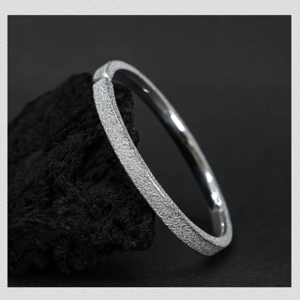 [virgin-snow]-Handmade-999-Sterling-Silver-Couple's-Bangle-1